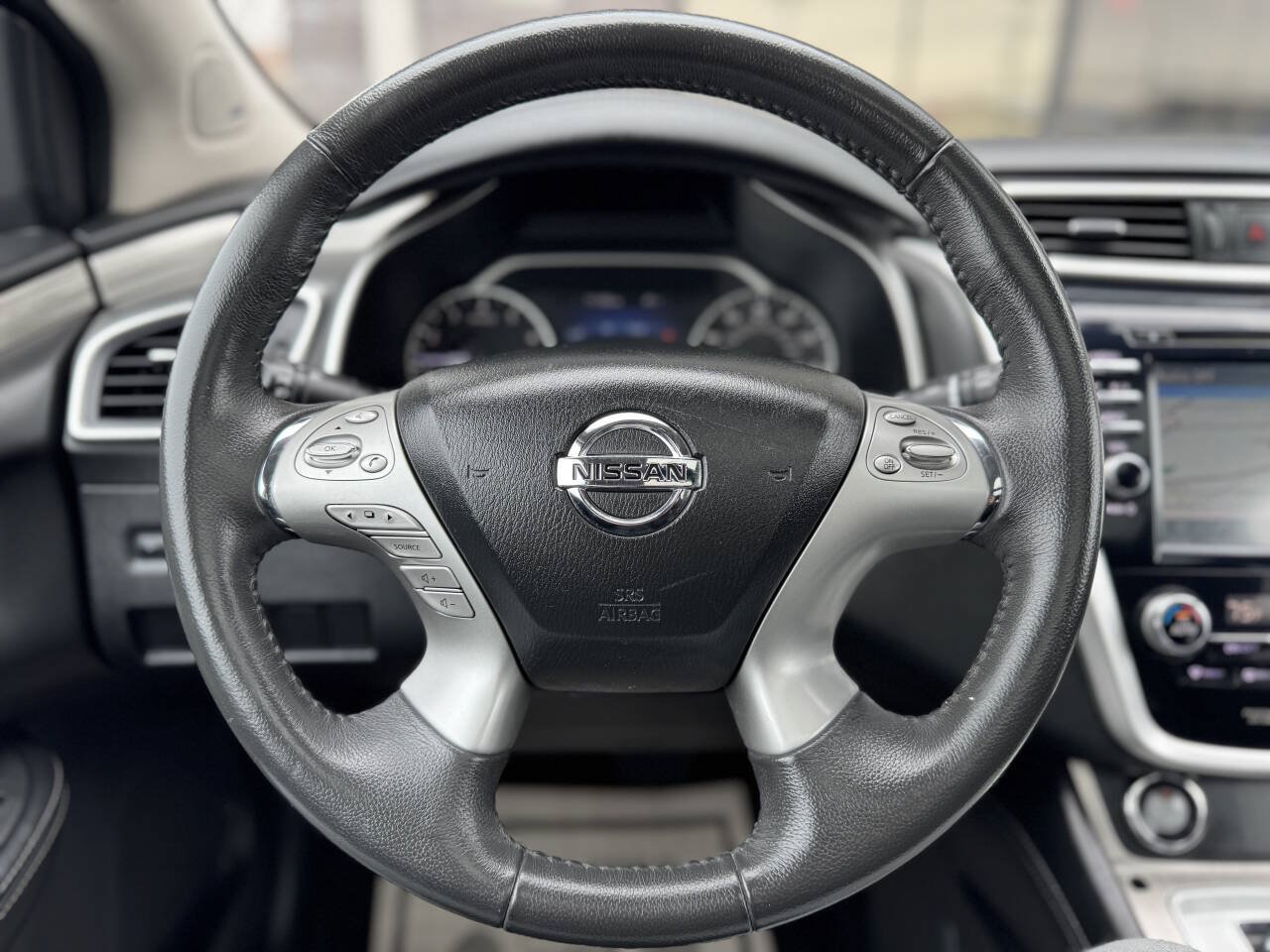 Used 2017 Nissan Murano SV w/ Premium Package AWD/4WD image 13