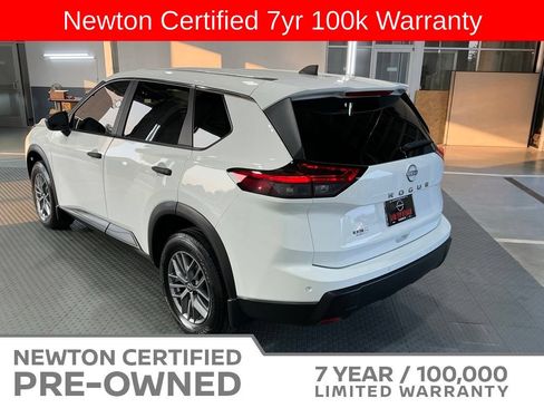 Used 2025 Nissan Rogue S FWD image 20