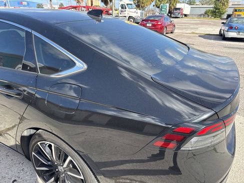 Used 2023 Honda Accord Touring image 11