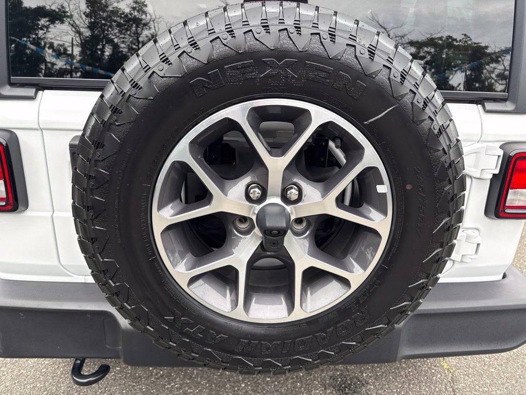 Used 2024 Jeep Wrangler Sport AWD/4WD image 21