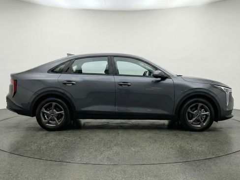 Used 2025 Kia K4 FWD image 11