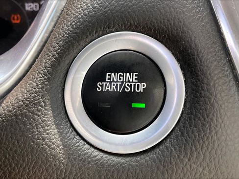 Used 2018 Chevrolet Traverse LT FWD image 29