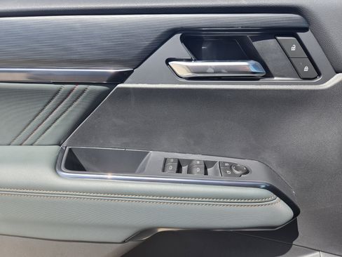 New 2026 GMC Acadia AT4 w/ Luxury Package image 16