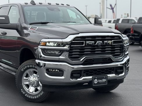 New 2026 RAM 2500 Tradesman AWD/4WD image 5