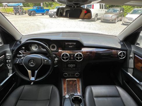 Used 2013 Mercedes-Benz GLK 350 4MATIC image 11