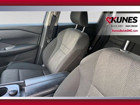 Used 2025 Nissan Rogue SV AWD/4WD image 23