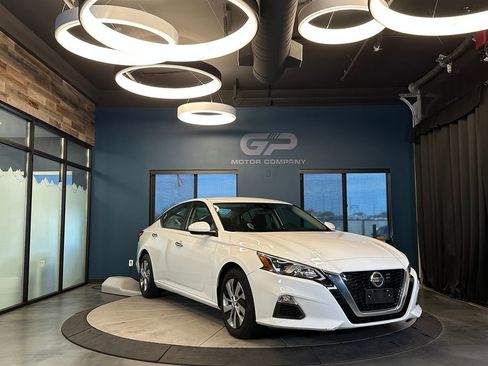 Used 2021 Nissan Altima 2.5 S FWD image 1