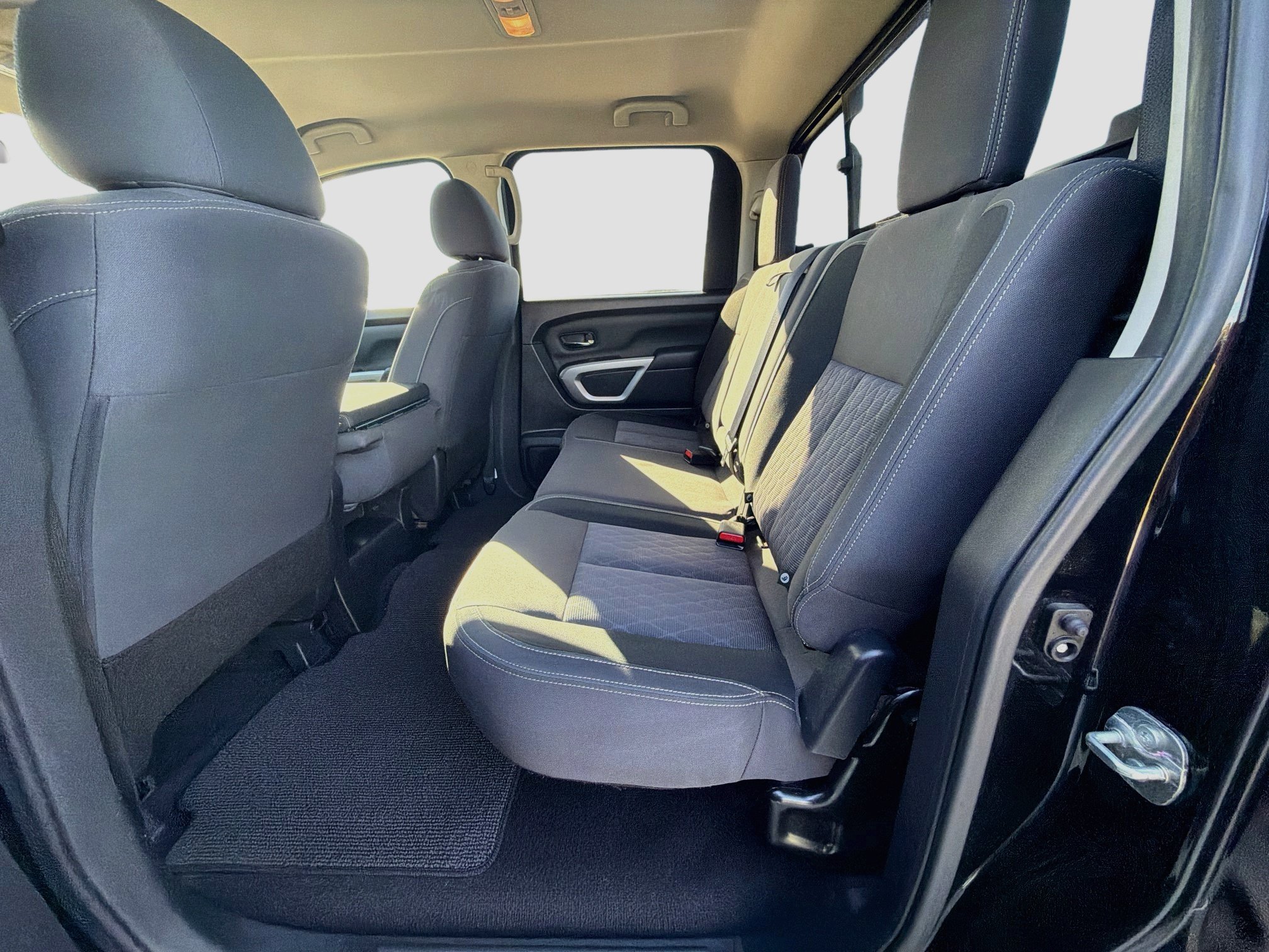 Used 2022 Nissan Titan SV w/ Accessory Utility Package RWD image 22