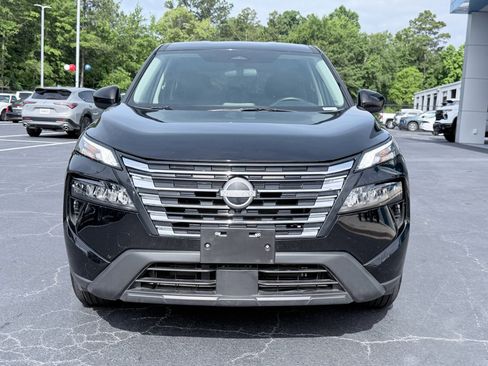 Used 2025 Nissan Rogue SV AWD/4WD image 3