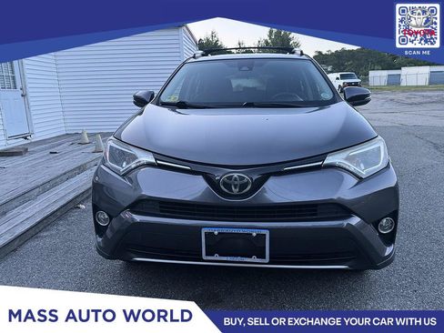 Used 2017 Toyota RAV4 XLE w/ Carpet Mat Package AWD/4WD image 4