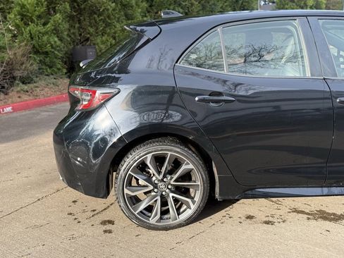 Used 2019 Toyota Corolla XSE image 12