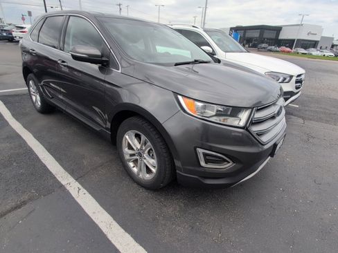 Used 2016 Ford Edge SEL w/ Equipment Group 201A AWD/4WD image 9