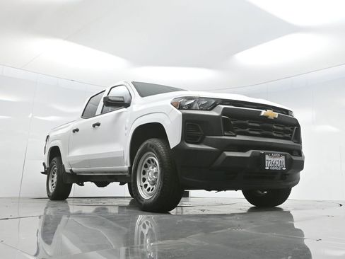 Used 2024 Chevrolet Colorado W/T w/ WT Convenience Package image 61