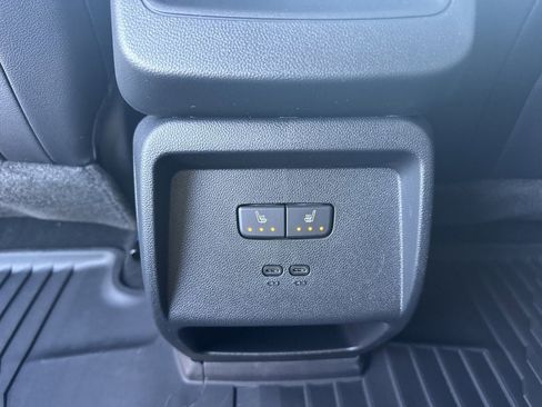 New 2026 Chevrolet Equinox EV LT image 13