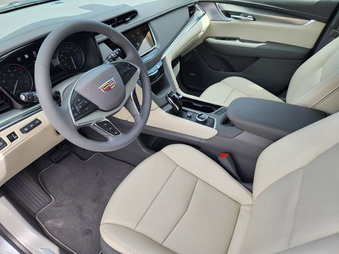 New 2025 Cadillac XT5 Premium Luxury w/ LPO, ONYX Package image 2