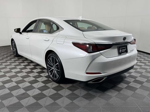 Used 2024 Lexus ES 350 w/ Premium Package FWD image 8