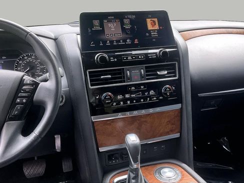Used 2023 Nissan Armada SL w/ Captain's Chairs Package RWD image 10