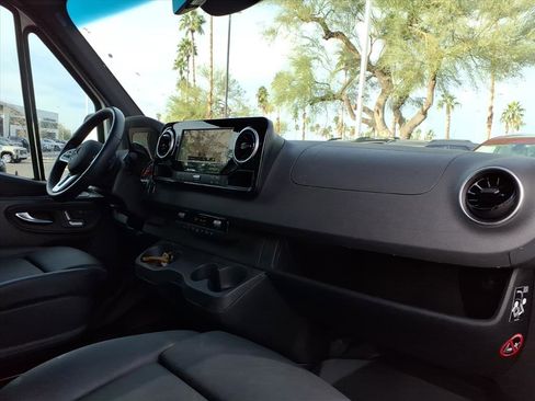 Used 2024 Mercedes-Benz Sprinter 3500 image 11