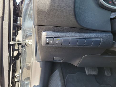 Used 2021 Toyota Corolla SE image 10