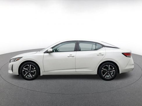 Used 2025 Nissan Sentra SV FWD image 4
