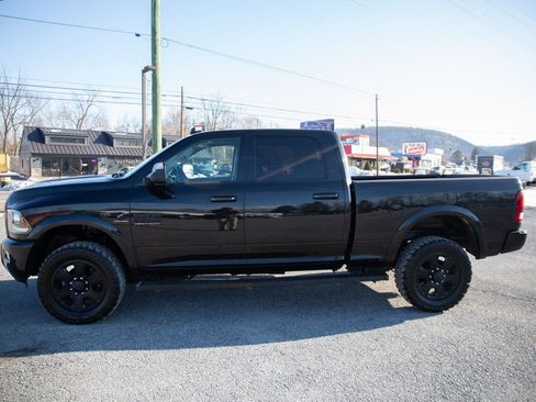 Used 2016 RAM 2500 Laramie image 10