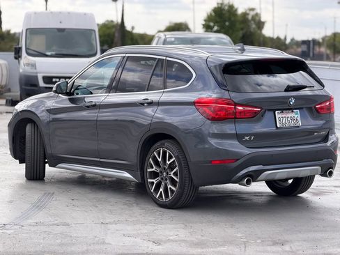 Used 2022 BMW X1 sDrive28i w/ Convenience Package FWD image 3