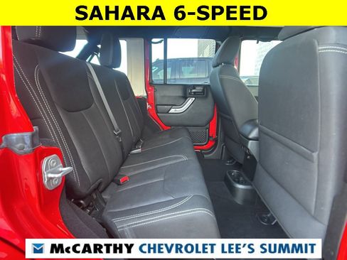 Used 2018 Jeep Wrangler Unlimited Sahara w/ Dual Top Group image 34