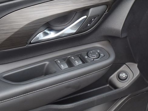 Used 2022 GMC Terrain SLE w/ Driver Convenience Package FWD image 20