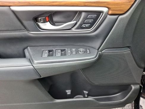 Used 2022 Honda CR-V Touring image 12
