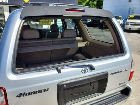 Used 2001 Toyota 4Runner Limited AWD/4WD image 38