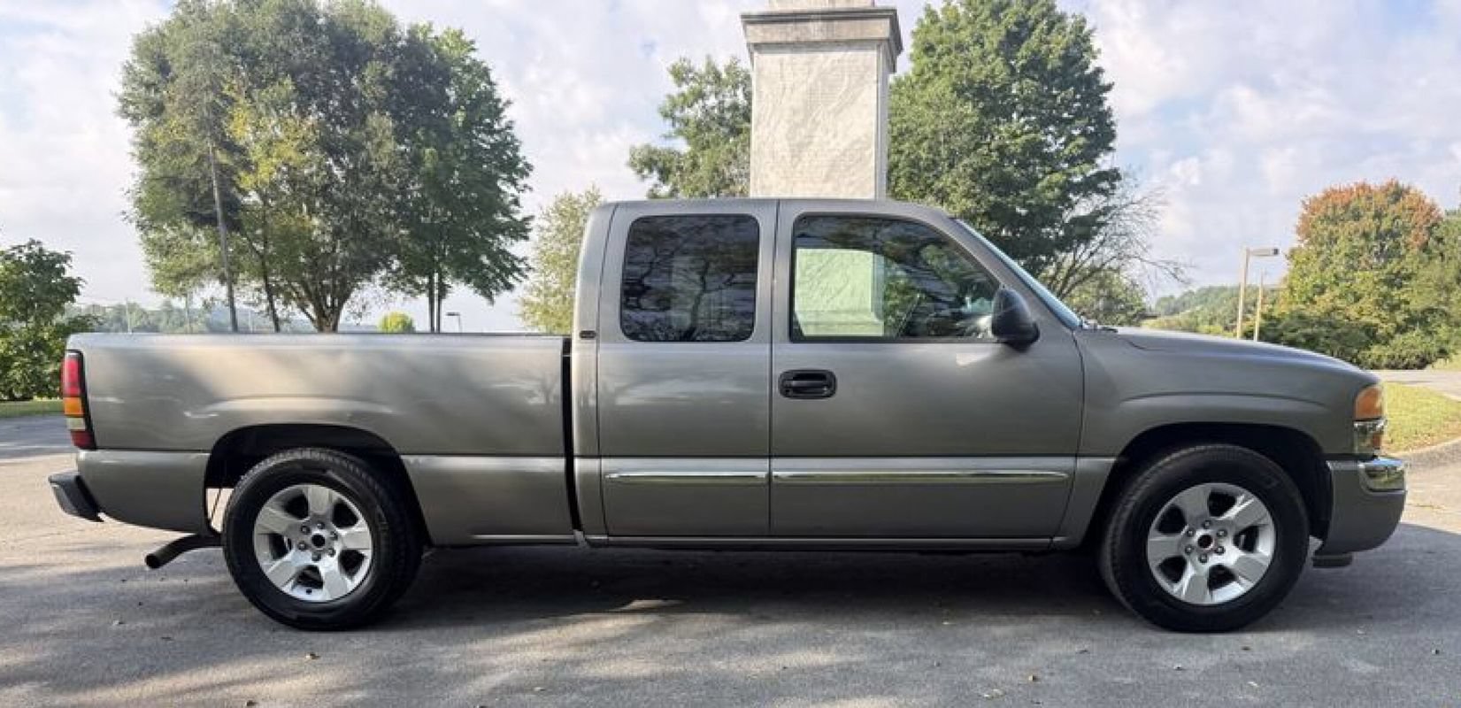 Used 2007 GMC Sierra 1500 SLE w/ Extended Cab Value Package RWD image 6