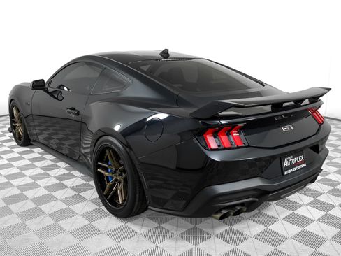 Used 2024 Ford Mustang GT Premium RWD image 7