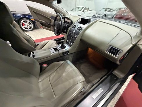 Used 2007 Aston Martin V8 Vantage Coupe RWD image 41