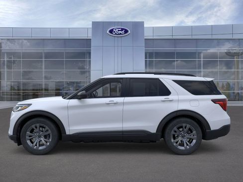 New 2026 Ford Explorer Active w/ Active Comfort Package AWD/4WD image 3