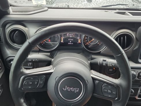 Used 2023 Jeep Wrangler Unlimited Sport AWD/4WD image 22