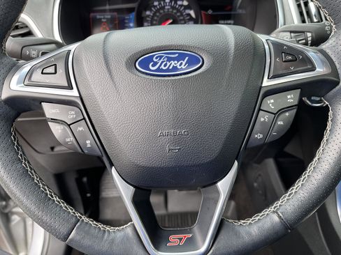Used 2020 Ford Edge ST w/ Equipment Group 401A AWD/4WD image 25