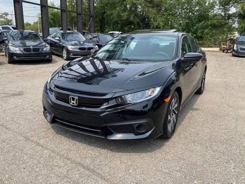 Used 2016 Honda Civic EX image 2