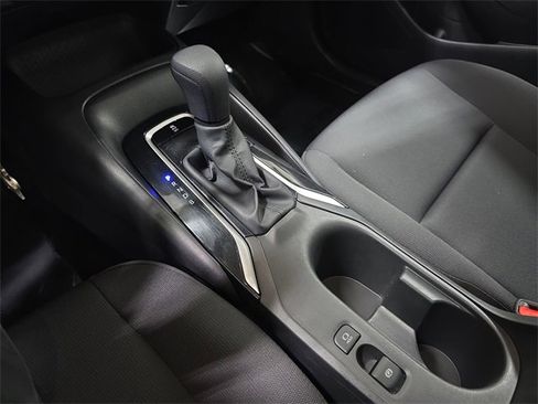 Certified 2025 Toyota Corolla LE image 21