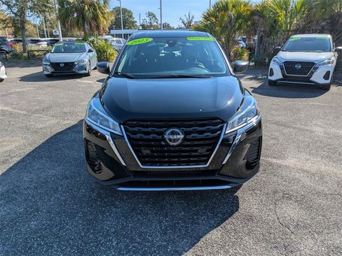 Used 2023 Nissan Kicks S image 8