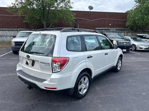Used 2012 Subaru Forester 2.5X w/ Alloy Wheel Pkg AWD/4WD image 3