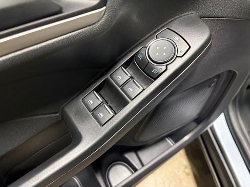 Used 2022 Ford Escape SE w/ Convenience Package image 19