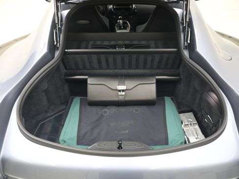 Used 2024 Aston Martin Valour RWD image 30