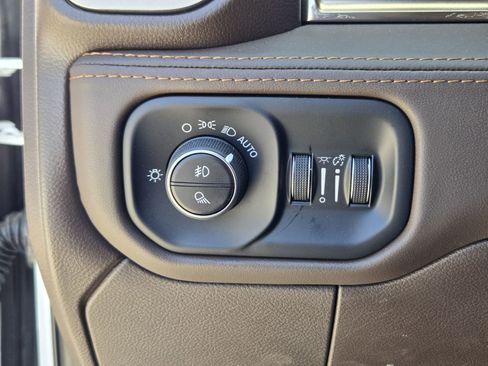 New 2025 RAM 2500 Limited image 20