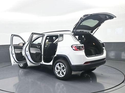 New 2026 Jeep Compass Latitude image 72