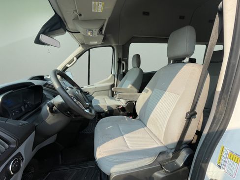 Used 2017 Ford Transit 350 XLT RWD image 7