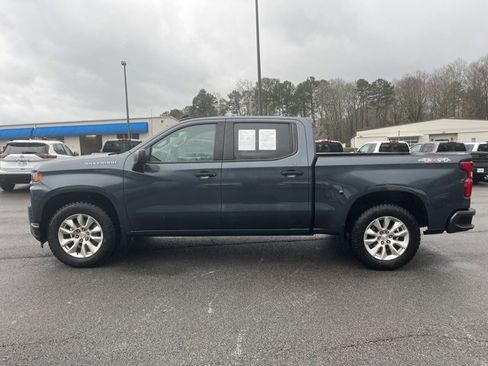 Used 2020 Chevrolet Silverado 1500 Custom w/ Custom Value Package image 6