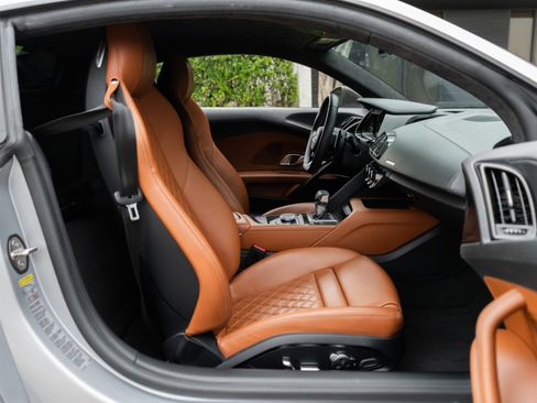 Used 2022 Audi R8 V10 performance image 18