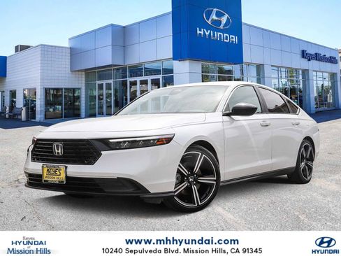 Used 2024 Honda Accord Sport image 1