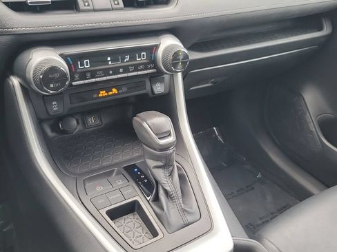 Used 2023 Toyota RAV4 XLE Premium FWD image 15