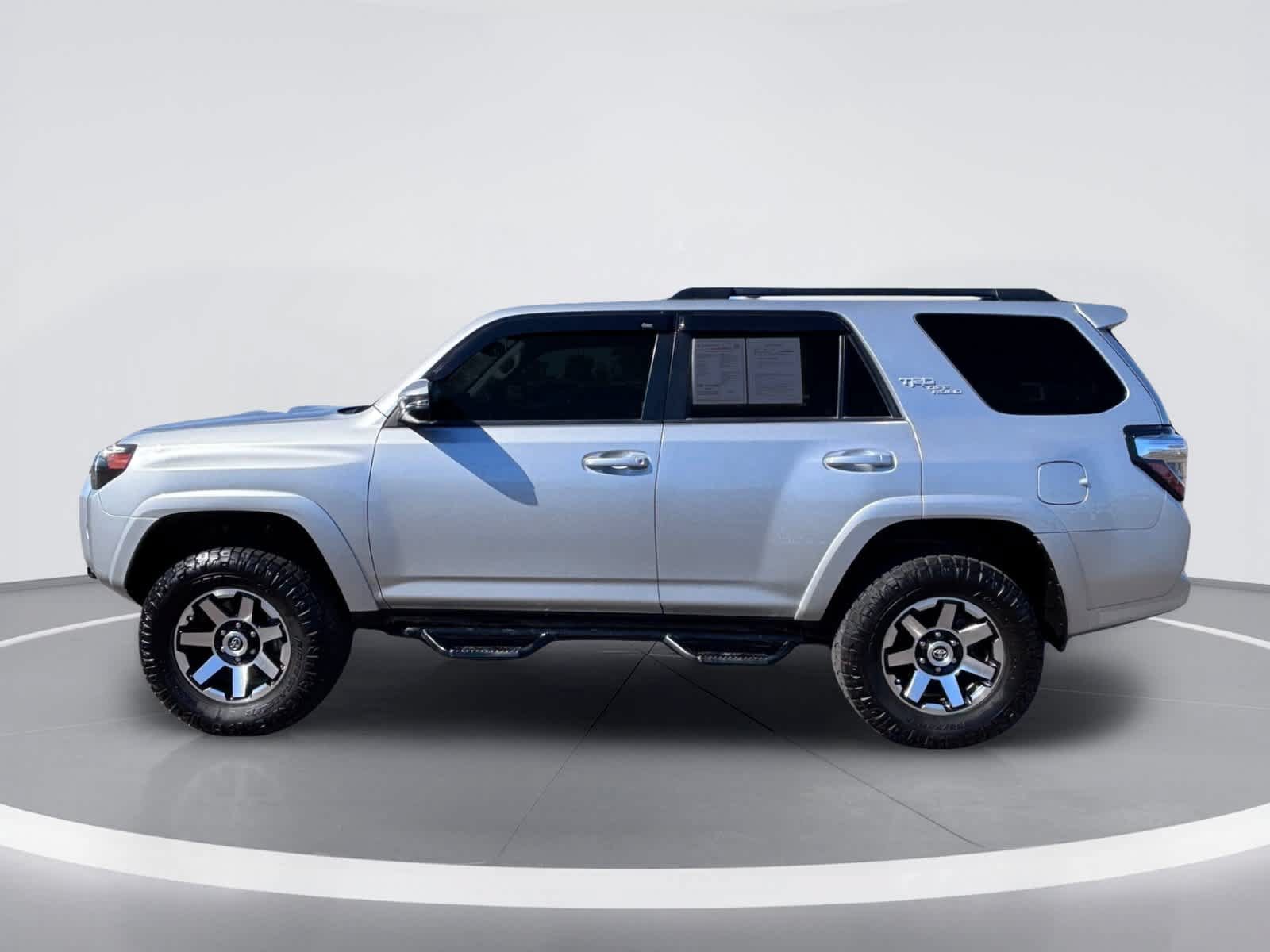 Used 2020 Toyota 4Runner TRD Off-Road Premium w/ Moonroof Package AWD/4WD image 4